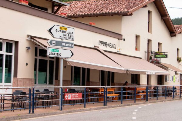 fachada-pintxo-restaurante-epermendi-ugaran-bizkaia fachada-pintxo-restaurante-epermendi-ugaran-bizkaia